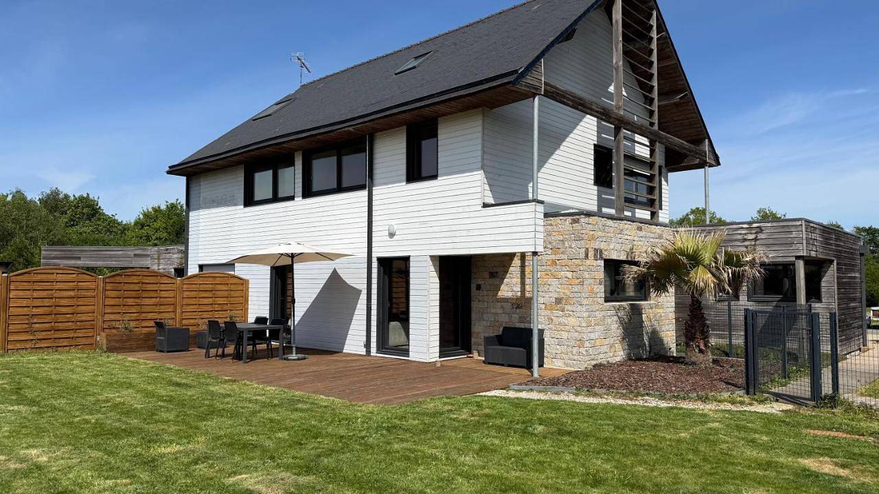 Appartement entier, One-Bedroom Apartment in Cesson-Sévigné, Région de Rennes