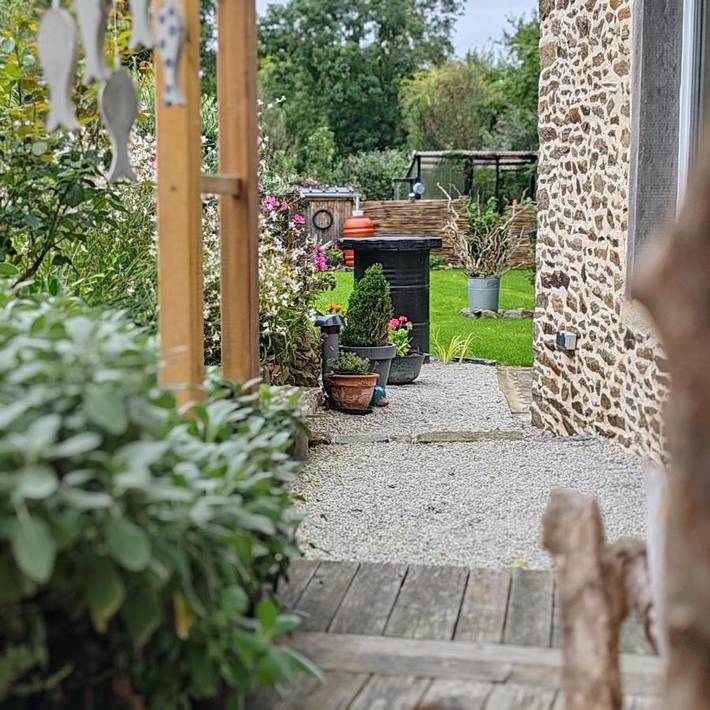 Gîte pour 2 personnes, avec jardin et vue à Tressé