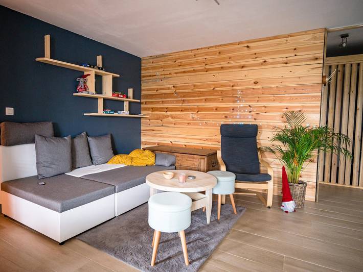 Ganze Wohnung, Seeufer-Refugium mit Panoramaterrasse in Froidchapelle, Hennegau