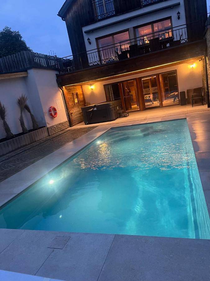 Chalet pour 8 personnes, avec piscine et jardin ainsi que jacuzzi et sauna dans Luxembourg - 3