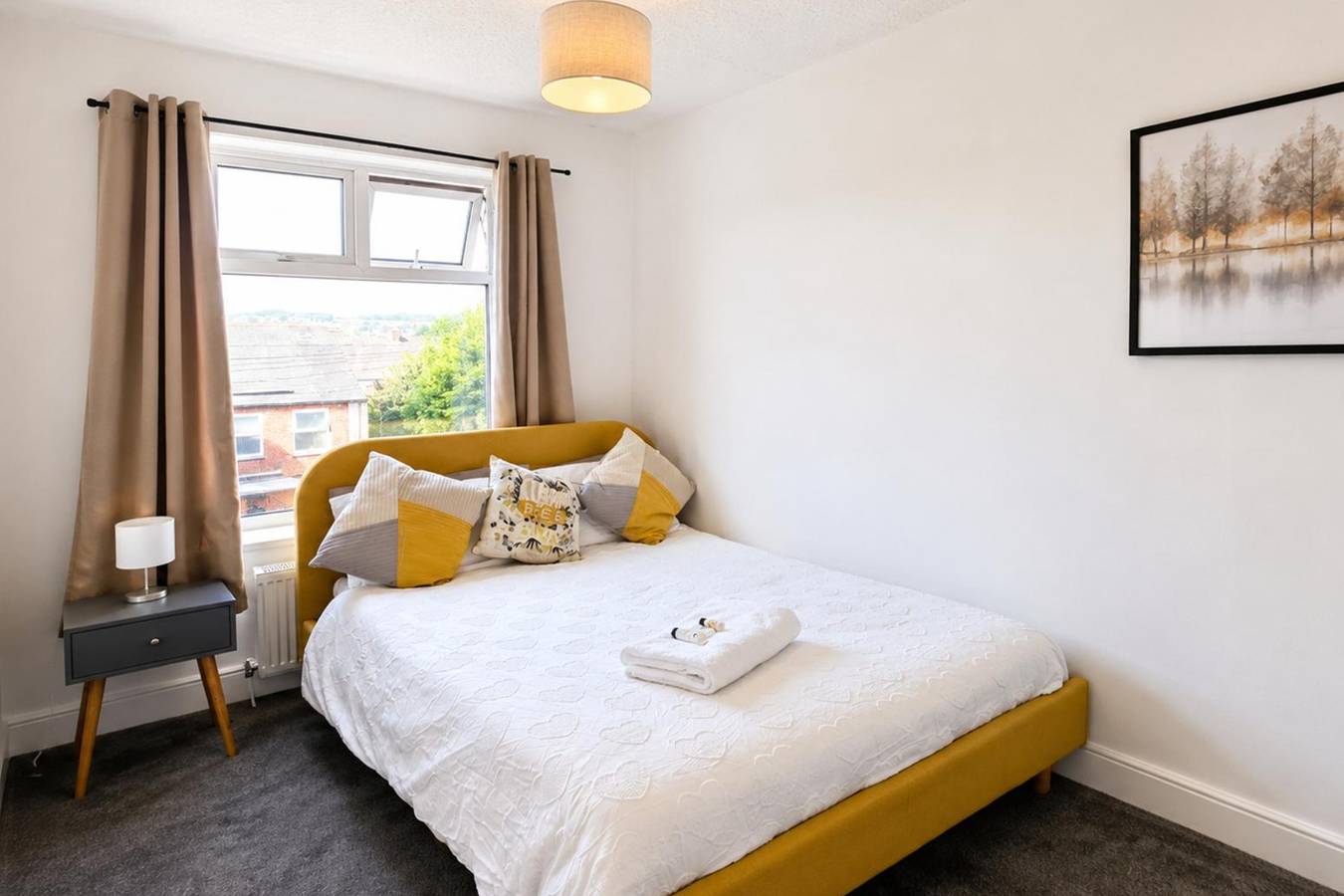 House Sleeps 7 with Wifi in Gateshead