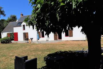 Location de vacances pour 9 personnes, avec jardin à Saint-André-des-Eaux