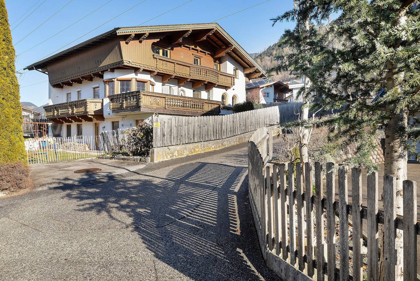 Appartement 'Haus Hart Im Zillertal' mit Bergblick, Gemeinschaftsterrasse und Wlan in Hart im Zillertal, Ski-Optimal Hochzillertal