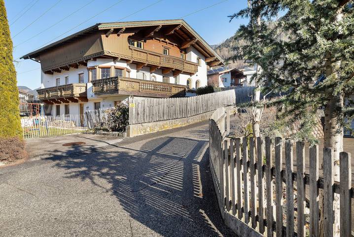 Ferienhaus für 4 Personen, mit Balkon und Garten im Ski-Optimal Hochzillertal