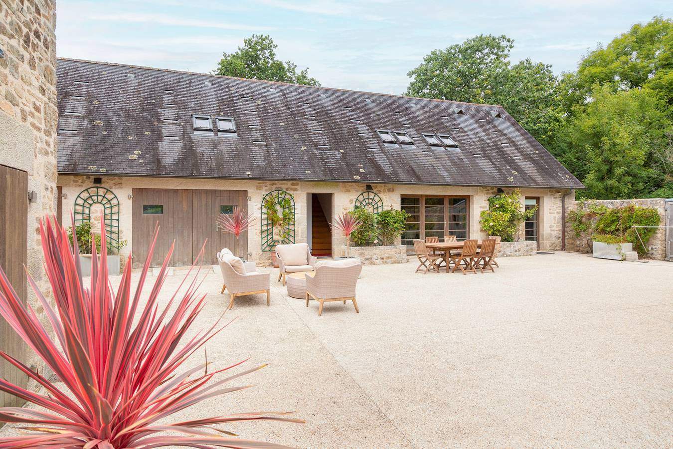 Casa de vacaciones 'La Maison Des Gardes Du Hénan' con terraza privada, jardín privado y Wi-Fi in Névez, Region de Quimper