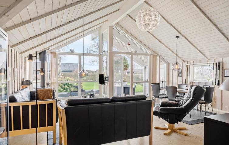 Ferienhaus für 6 Personen, mit Terrasse und Whirlpool sowie Garten und Sauna in Råde Strand - 3