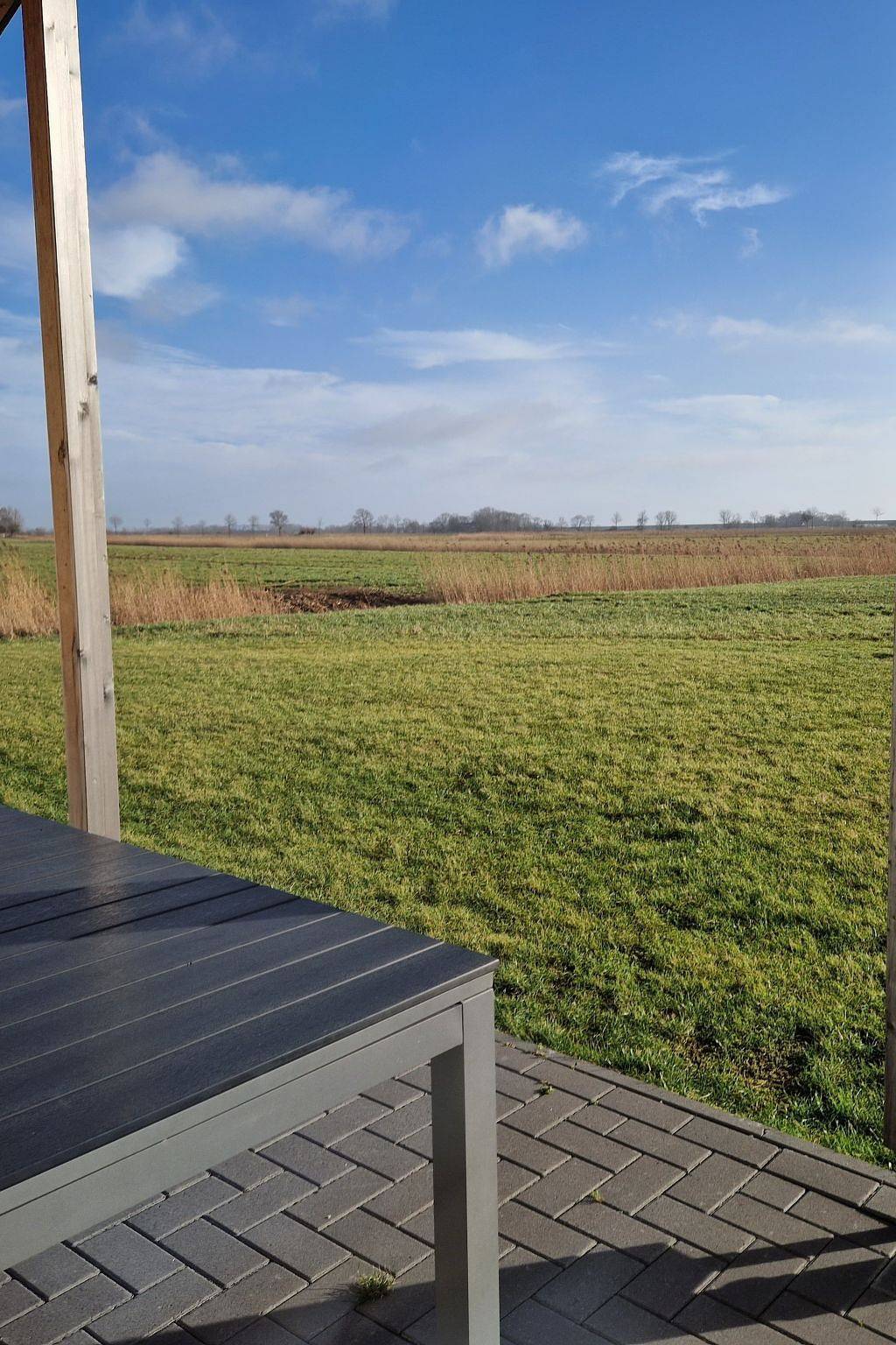 Gemütliche Ferienwohnung mit Terrasse, WLAN und Parkplatz, 1000 m vom Strand entfernt in Eckwarderhörne, Butjadingen