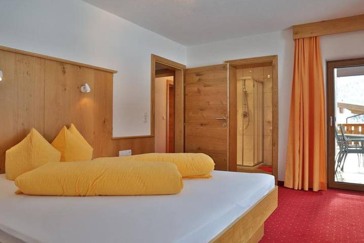 Ferienwohnung für 4 Personen, mit Balkon und Garten in Huben - 4
