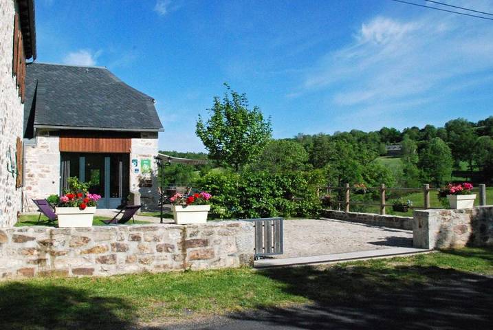 Location de vacances pour 9 personnes, avec jardin, animaux acceptés dans Argences en Aubrac - 3