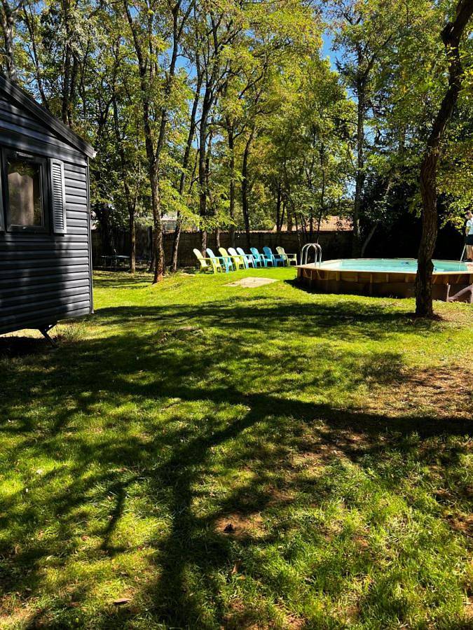 Camping pour 4 personnes, avec piscine et vue ainsi que sauna et jardin dans Fontenay-le-Comte