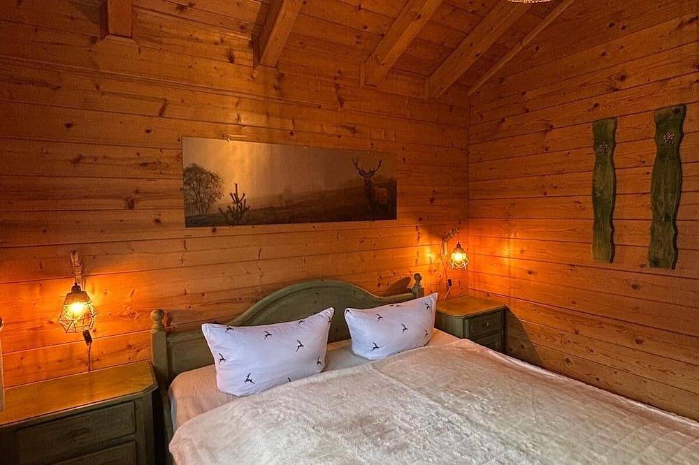 Blockhaus Holzzeit \nfür Familien, Paare, Urlauber mit Haustieren in Stamsried, Ostbayern