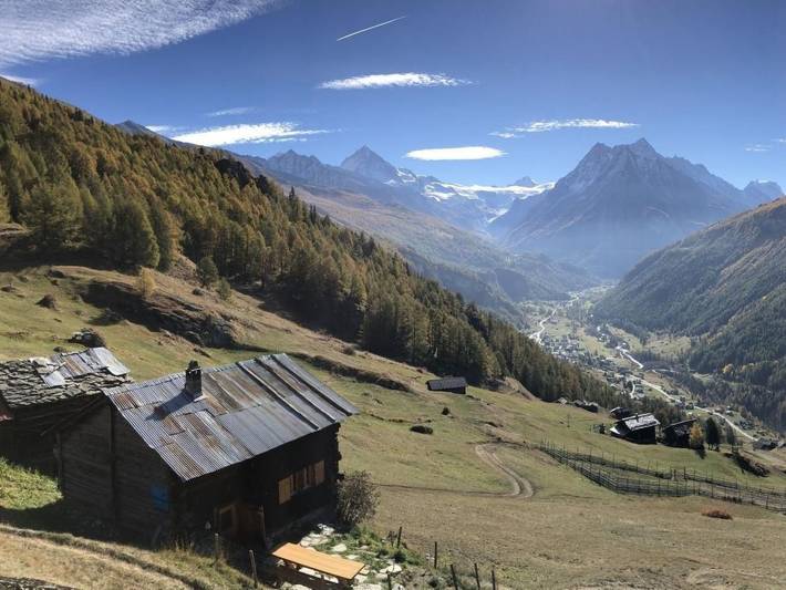 Chalet für 4 Personen, mit Balkon und Terrasse sowie Garten in Evolène