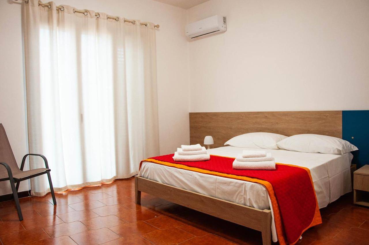 Two-Bedroom House in Carini, Palermo Provinz