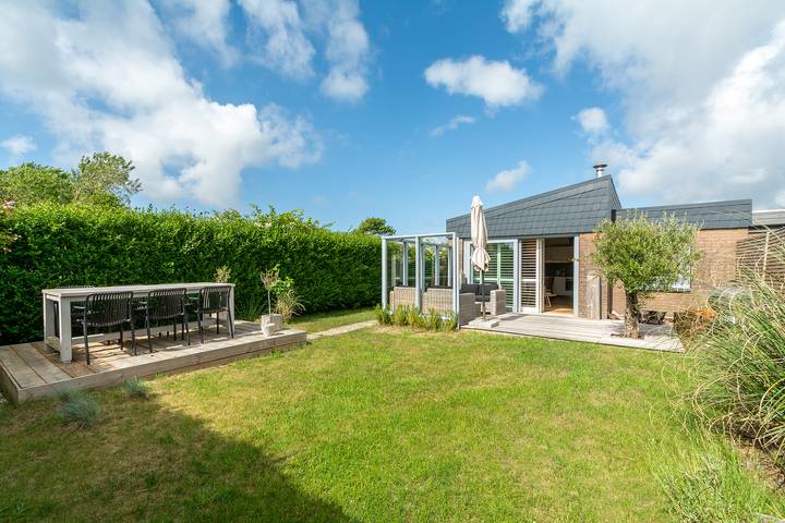 Bungalow für 5 Personen, mit Balkon/Terrasse und Terrasse sowie Garten in Callantsoog