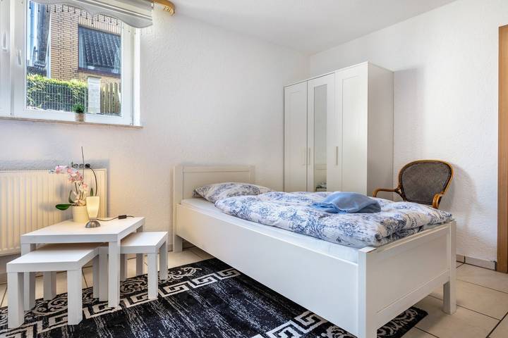Ganze Wohnung, Apartment '1' - Ferienwohnung Weiss in Isernhagen, Hannover und Umgebung