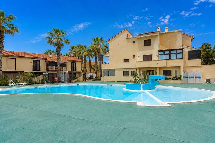 Apartamento para 3 personas, con Terraza y Piscina en El Jablito