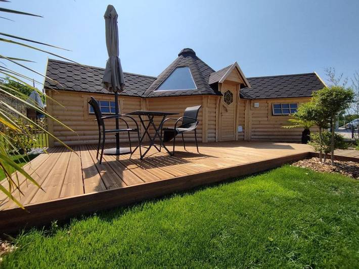 Gîte pour 2 personnes, avec terrasse ainsi que jacuzzi et jardin à Avranches - 3