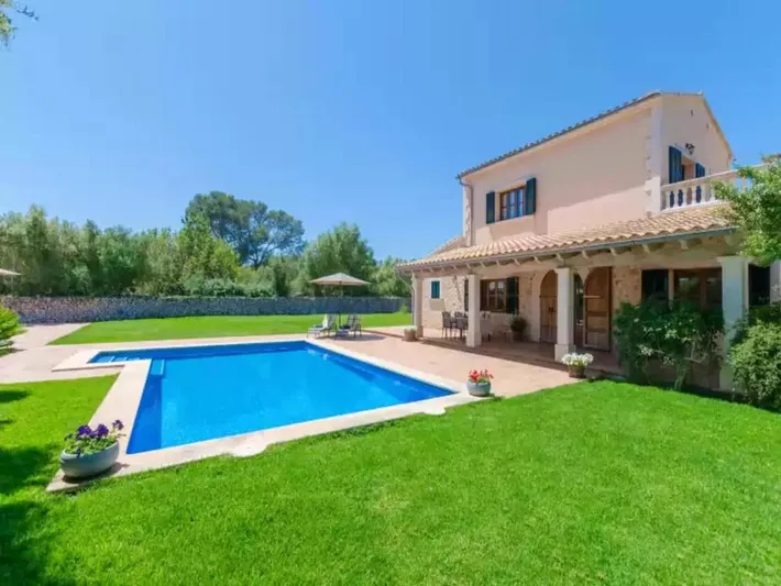 Villa für 4 Personen, mit Garten und Pool - 1