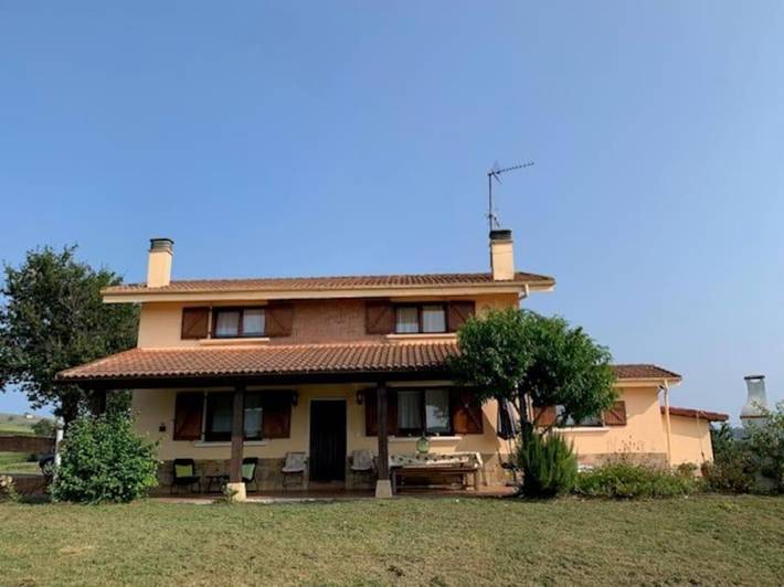 Casa de vacaciones para 9 personas, con jardín y vistas - 1