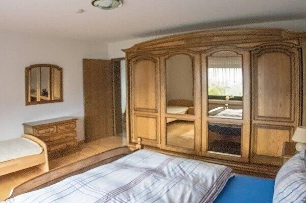 Entire apartment, Quiet edge of the forest with a beautiful panorama in Waldhölzbach, Losheim am See