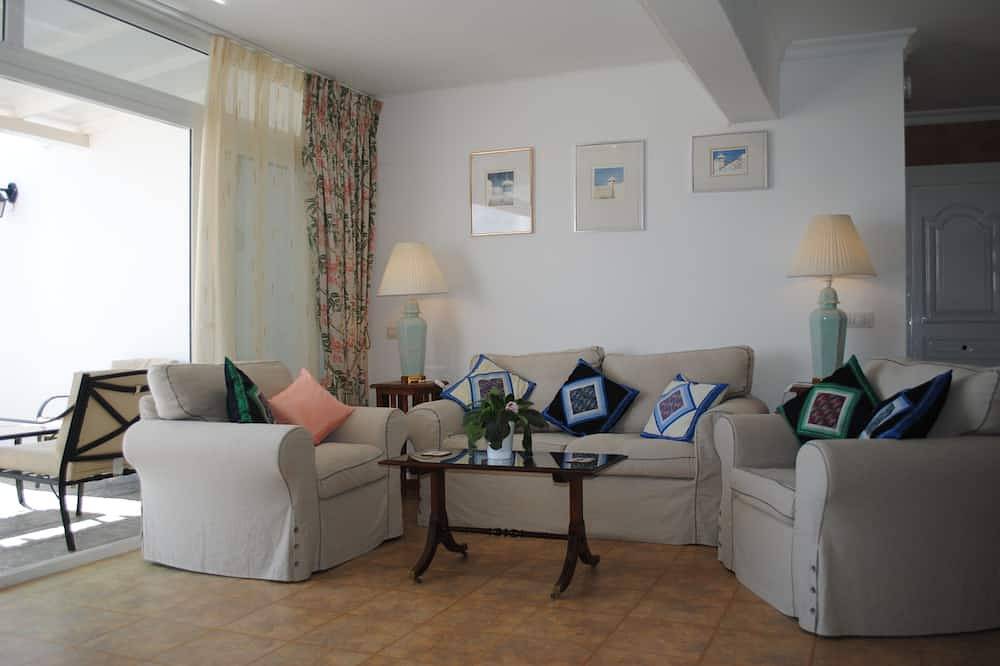Casita Canaria, mit tollem Meerblick, Wifi, Pool (8X4m) fur 2 bis zu 4 Personen in La Asomada, Tías