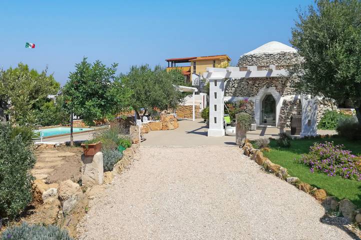 Villa La Samia in Torricella, Gulf of Taranto