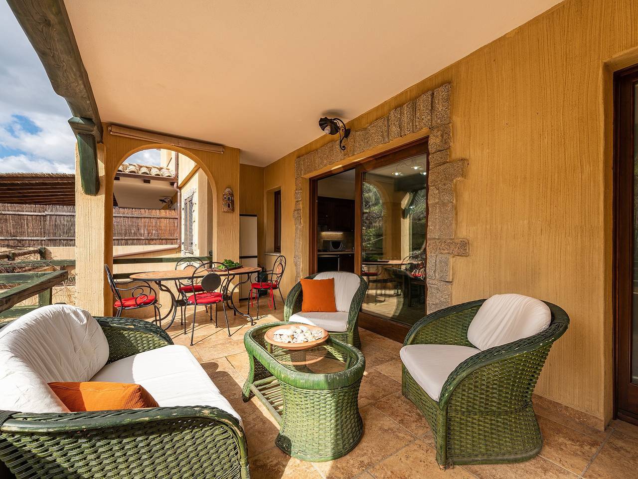 Apartamento entero, Apartamento "Maison Pinella" con Terrazas y Wi-Fi in Crabonaxa/Villasimius, Villasimius