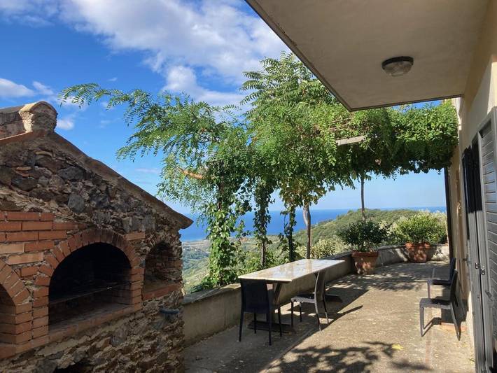 Casa vacanza per 6 persone, con Balcone e Terrazza nonché Giardino e Panorama a Nocera Terinese