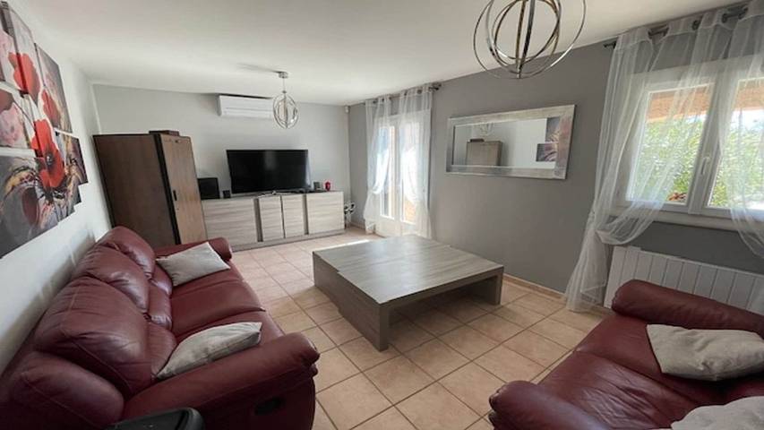 Location de vacances pour 9 personnes, avec piscine et jardin à Vidauban - 2