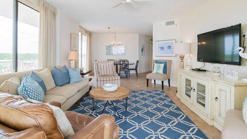 Vacation apartment for 8 people, with hot tub and pool as well as sauna and balcony in Alabama