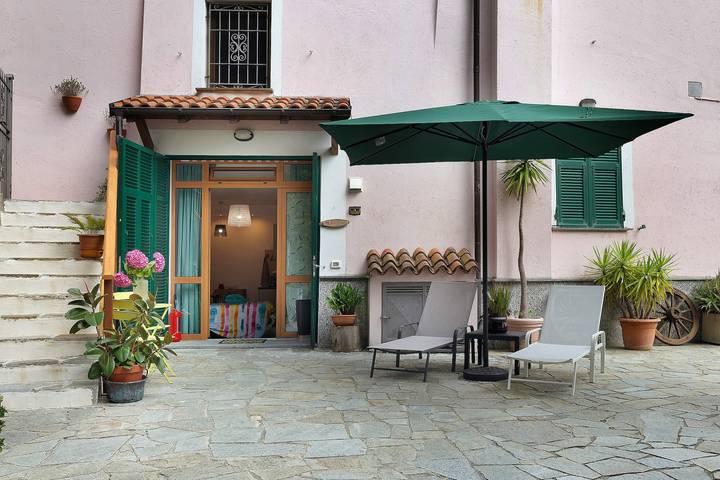 Appartamento per 4 persone, con Giardino a Orco Feglino