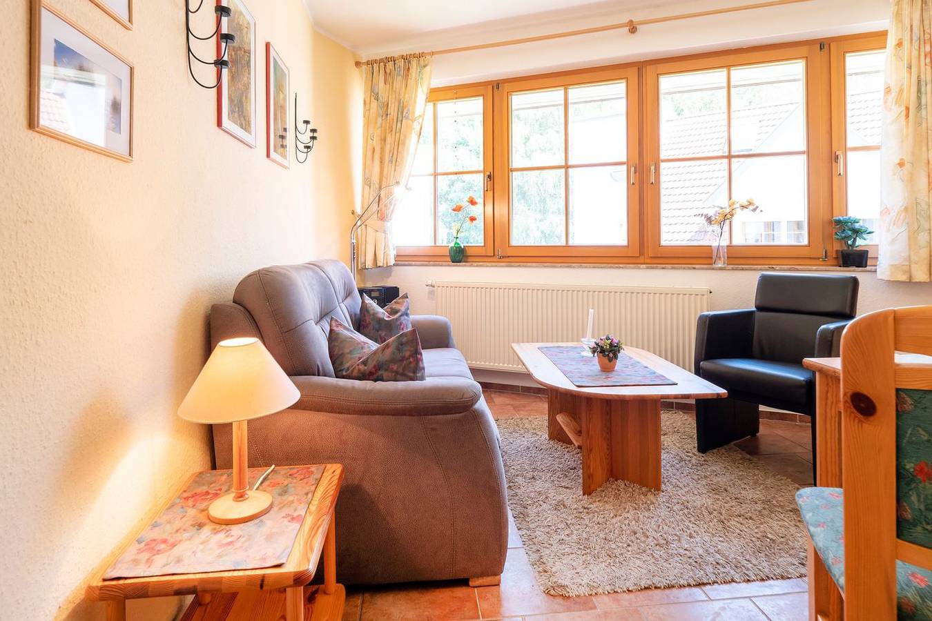 Ganze Wohnung, Komfortable Ferienwohnung mit Terrasse und Pool im Ferienpark Freesenbruch in Zingst, Fischland - Darß - Zingst