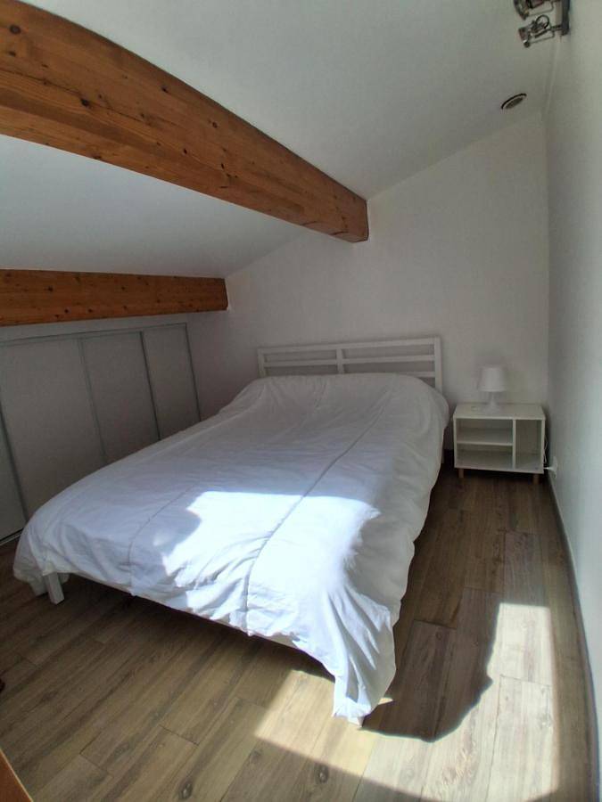 Appartement entier, One-Bedroom Apartment - Non-Smoking in Aix-en-Provence, Région d'Aix-en-Provence