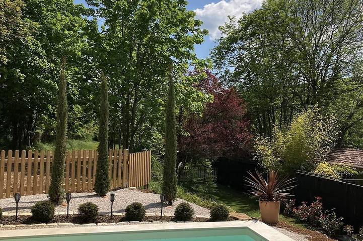 Gîte pour 2 personnes, avec terrasse et jardin dans Curtil-Vergy