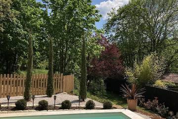 Gîte pour 2 personnes, avec jardin et terrasse dans Côte-d'Or