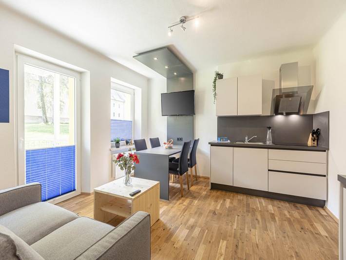 Ferienwohnung für 4 Personen, mit Balkon und Garten in Eisenerz