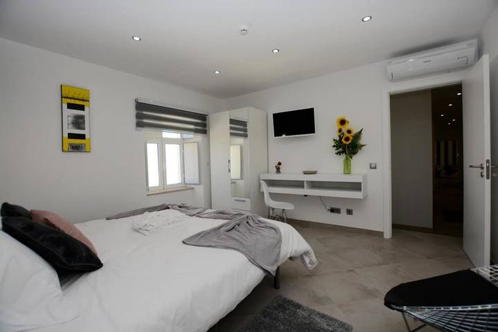 Chambre d’hôte pour 2 personnes, avec jacuzzi et terrasse ainsi que jardin et sauna, animaux acceptés à Carvoeiro - 2