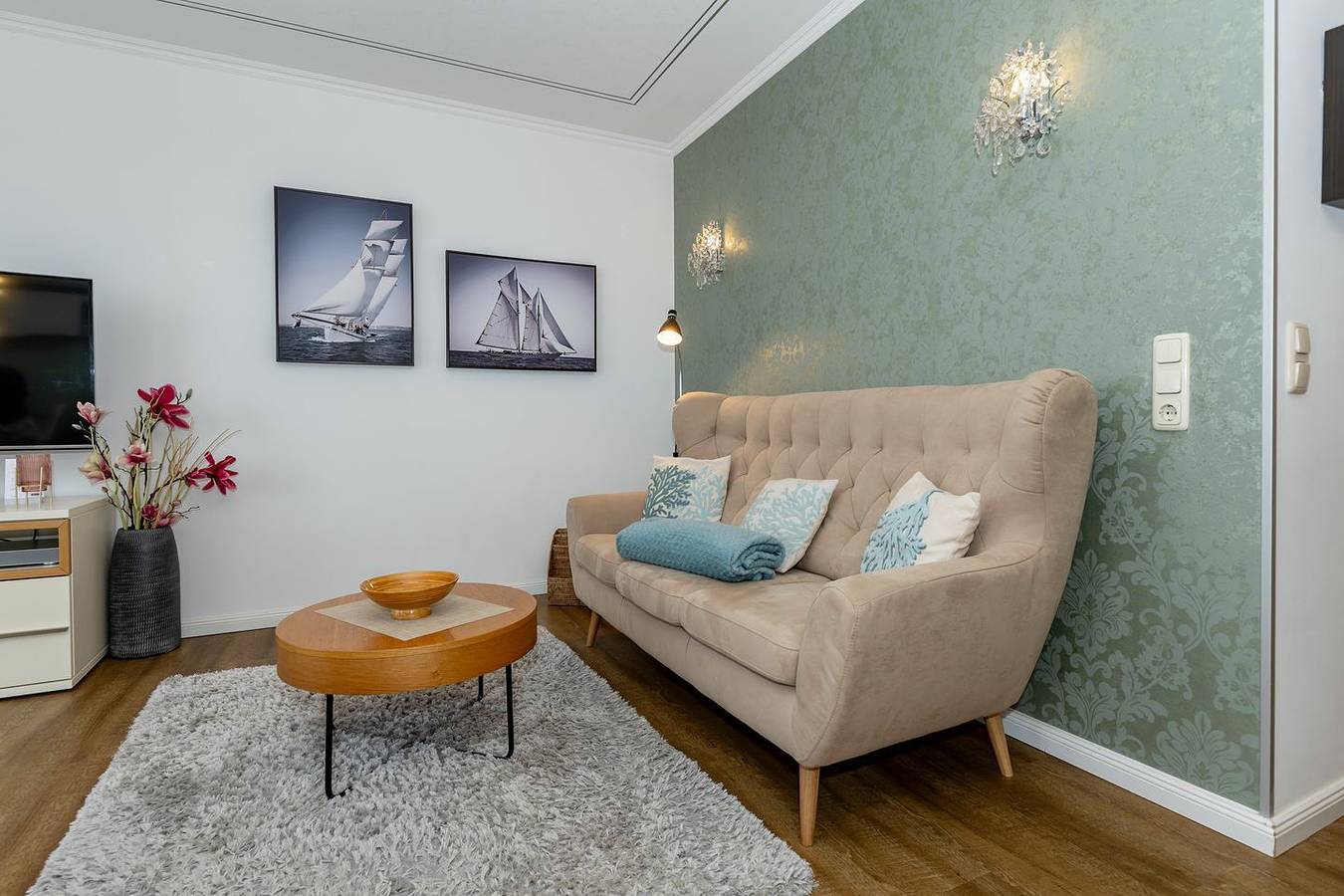 Ganze Wohnung, Stilvolle Ferienwohnung am Ostseestrand mit Balkon und wunderschönem Meerblick! in Ostseebad Kühlungsborn, Kühlungsborn