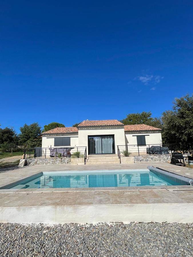 Villa pour 10 personnes, avec piscine et jardin
