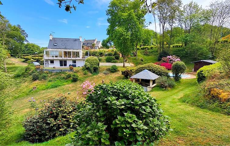 Gîte pour 2 personnes, avec sauna et terrasse à Plouégat-Moysan - 2