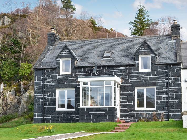 Gîte pour 5 personnes, avec jardin dans Kyle of Lochalsh