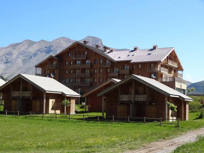 Appart’hôtel pour 6 personnes, avec sauna ainsi que jardin et piscine