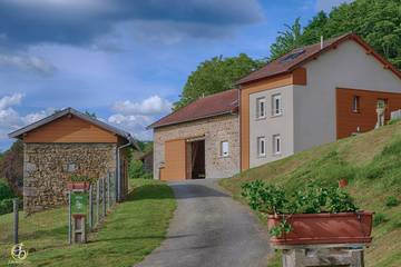 Gîte pour 6 personnes, avec jardin, animaux acceptés à Bujaleuf