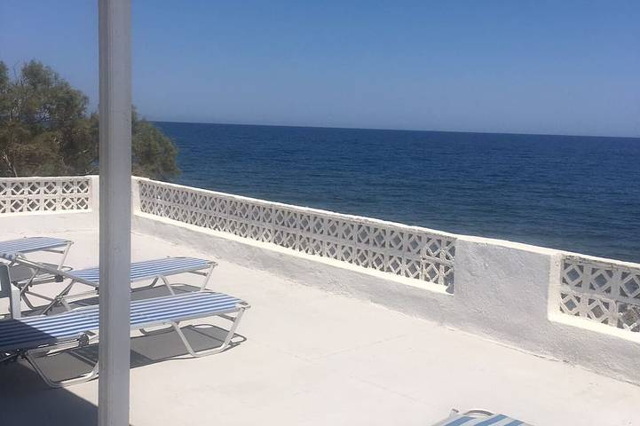 Maison d’hôte pour 4 personnes, avec piscine à Santorin