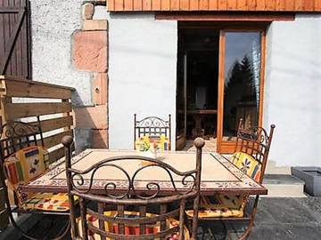 Gîte pour 4 personnes, avec jardin ainsi que terrasse et vue à Docelles