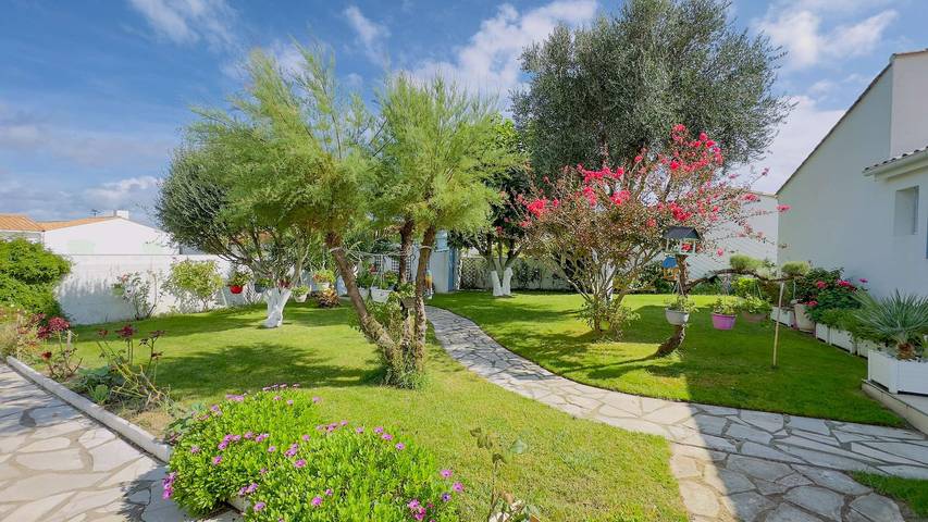 Gîte pour 6 personnes, avec piscine et jardin, animaux acceptés à Ars-en-Ré - 3