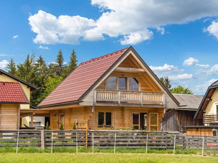 Chalet für 6 Personen, mit Balkon und Garten am Faaker See