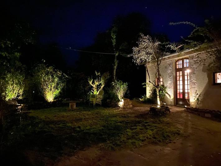 Gîte pour 15 personnes, avec terrasse ainsi que piscine et jardin - 1