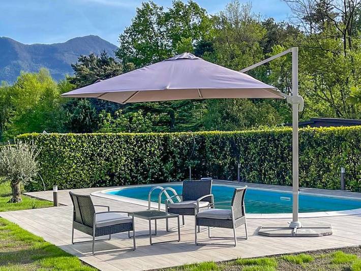 Bungalow für 6 Personen, mit Garten und Ausblick sowie Pool und Seeblick in Norditalien - 3