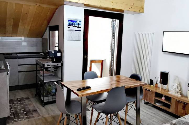 Appartamento per 4 persone, con balcone in Ziano di Fiemme